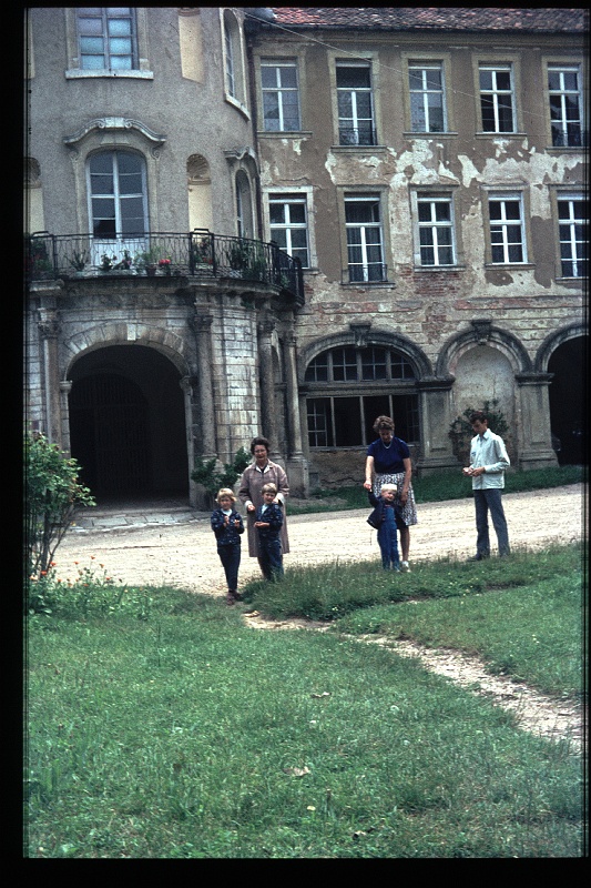 23.Altegolsheim jul 1968 Ilse,Mama,Walter,Brigitte,Marion,Pet.JPG